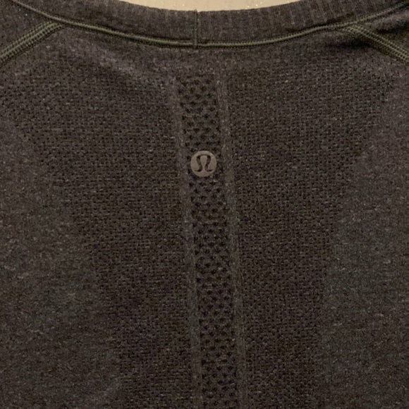 Lululemon Swiftly tech tee gray size 12 - Picture 5 of 5